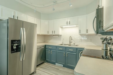 313 Wilson St, Mount Horeb, WI 53572 - photo 6