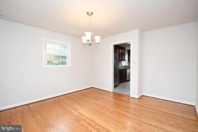 5937 Kimble Ct, Falls Church, VA 22041 - photo 6