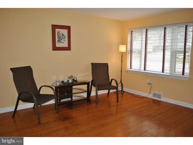 564 N Tyson Ave, Glenside, PA 19038 - photo 5