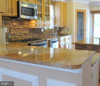 12 Ferndale Rd, Glen Burnie, MD 21061 - photo 3