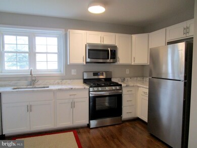 2811 Keating St, Temple Hills, MD 20748 - photo 4