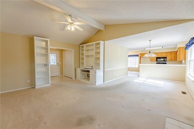 31 Lyndhurst Dr, Bella Vista, AR 72714 - photo 6