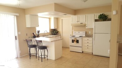Kitchen Breakfast Area