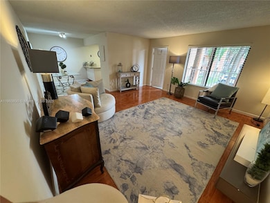 6900 SW 39th St unit 206J, Davie, FL 33314 - photo 2