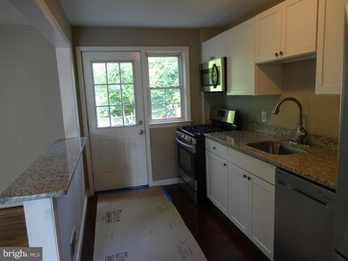 560 Lucia Ave, Baltimore, MD 21229 - photo 6