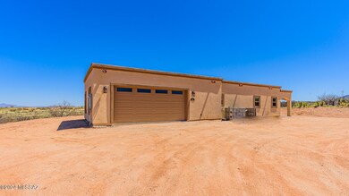 001 - 1381 S. Cattleman's Loop