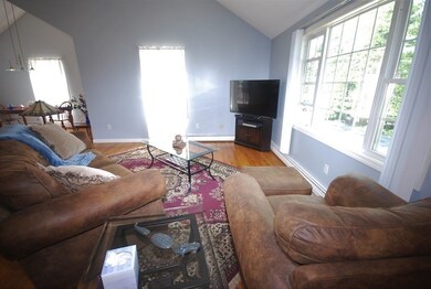 616 Charlton St, Southbridge, MA 01550 - photo 6