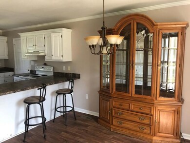 3022 Windsor Dr, Columbia, TN 38401 - photo 3