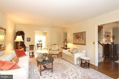 12658 Lloydminster Dr, North Potomac, MD 20878 - photo 5