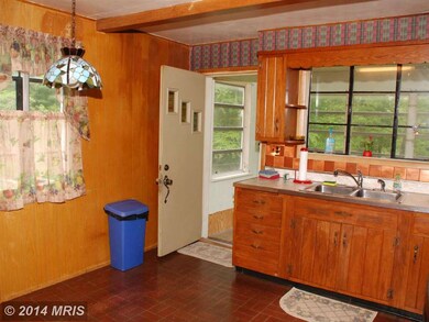 239 Gralan Rd, Catonsville, MD 21228 - photo 5