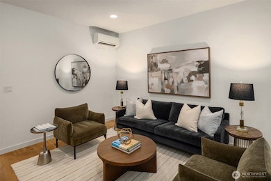 9553 Ashworth Ave N unit B, Seattle, WA 98103 - photo 4