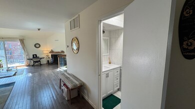 530 Teal Plaza unit 530, Secaucus, NJ 07094 - photo 4