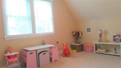 211 Cady St, Ludlow, MA 01056 - photo 7