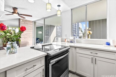 1521 Punahou St unit 602, Honolulu, HI 96822 - photo 7