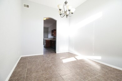 304 Warren Belin Dr, El Paso, TX 79928 - photo 5