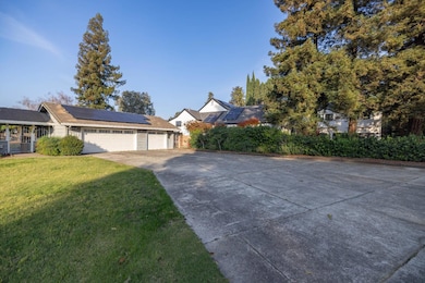 3327 Country Club Blvd, Stockton, CA 95204 - photo 4