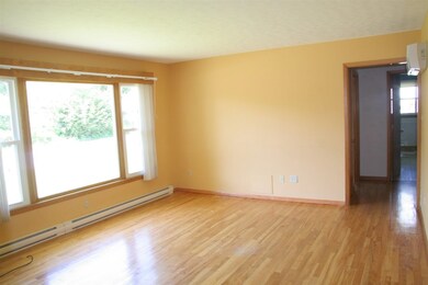 286 Gilman Ave, Saint Johnsbury, VT 05819 - photo 6