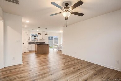 851 Wolf Run Park Blvd, Jeffersonville, IN 47130 - photo 5