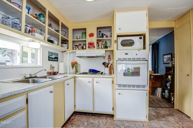 6-Kitchen