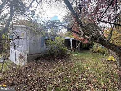 6852 Upper Rd, Shamokin, PA 17872 - photo 2