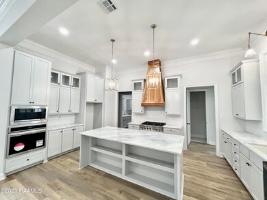 E76B6239-DB0E-4439-AFE5-A6FCE9290A0F