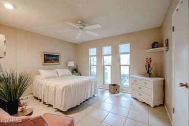 14228 N Thunderbird Blvd, Sun City, AZ 85351 - photo 4