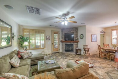 Family Room (1)-SMALL
