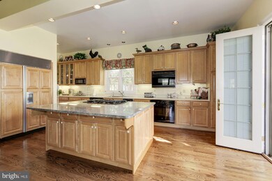 18 Beman Woods Ct, Potomac, MD 20854 - photo 6