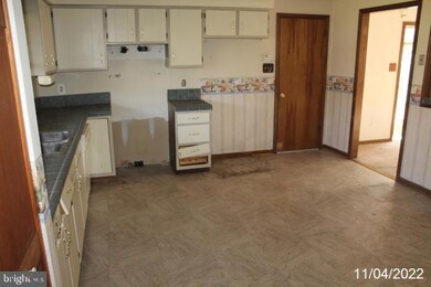 511 Adams Ln, Southampton, NJ 08088 - photo 7