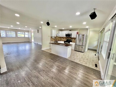 18 Dawson Rd, Kendall Park, NJ 08824 - photo 5