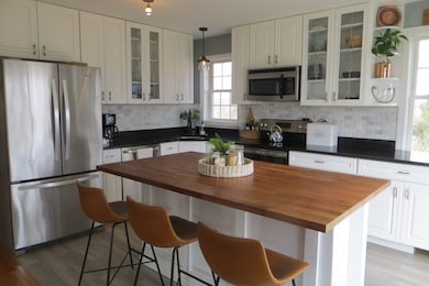 31 Raymond St, Dudley, MA 01571 - photo 3