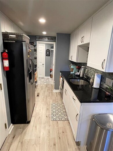 186 Cannongate III unit 3, Nashua, NH 03063 - photo 7