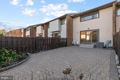 22 Covington Dr, East Windsor, NJ 08520 - photo 4