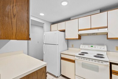 85 Whitman St unit 2, East Weymouth, MA 02189 - photo 5