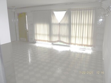 901 Norfolk Ave, Westchester, IL 60154 - photo 4