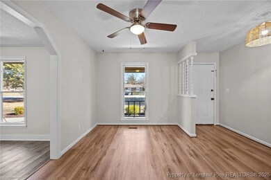 911 Axis Cir, Hope Mills, NC 28348 - photo 4