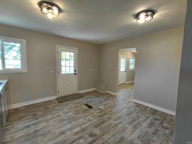 627 E Pine St, Muncie, IN 47303 - photo 6