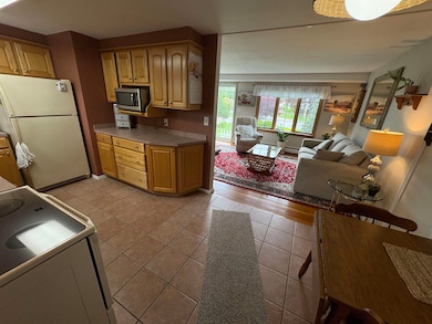 side entry into kitchen, opens to livingroom