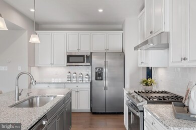 9197 Murdstone Ln, Waldorf, MD 20603 - photo 7