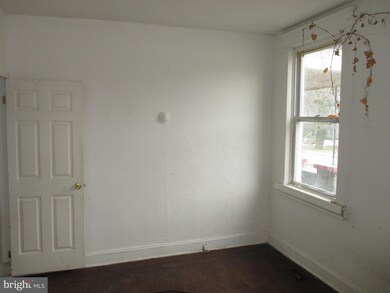 2820 W Cold Spring Ln, Baltimore, MD 21215 - photo 4