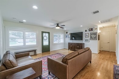 4825 Viking Dr, Houston, TX 77092 - photo 7