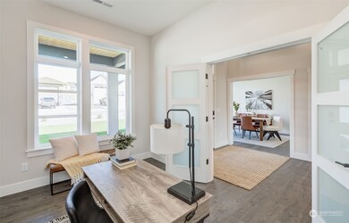 834 N Newport Loop, East Wenatchee, WA 98802 - photo 7