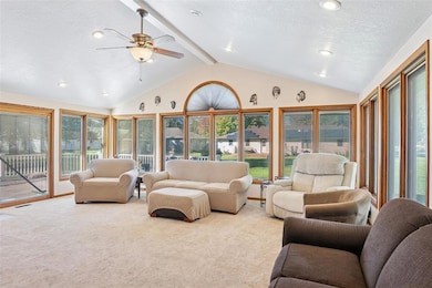 702 10th Ave, Sully, IA 50251 - photo 4