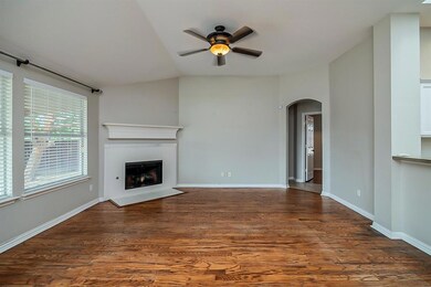 6908 Edgefield Dr, Denton, TX 76210 - photo 6