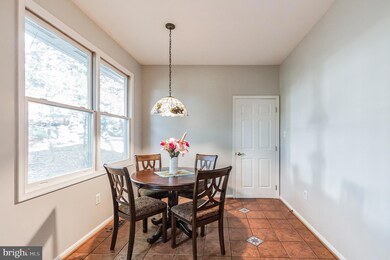 11512 Darnestown Rd, Gaithersburg, MD 20878 - photo 7