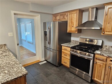 That door goes out to a fabulous sunroom