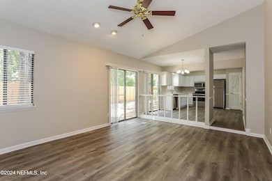 003-photo-living-room-10888525