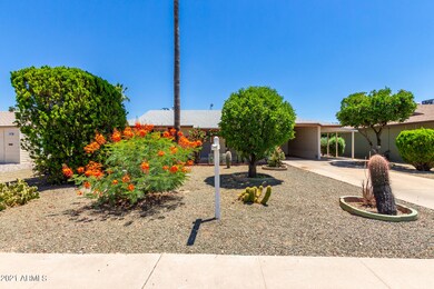 0002-02 Sun City 11027