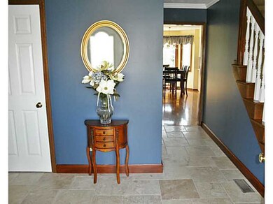 5666 Moorgate Dr, Columbus, OH 43235 - photo 3