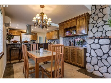 835 E Ellendale Ave, Dallas, OR 97338 - photo 7